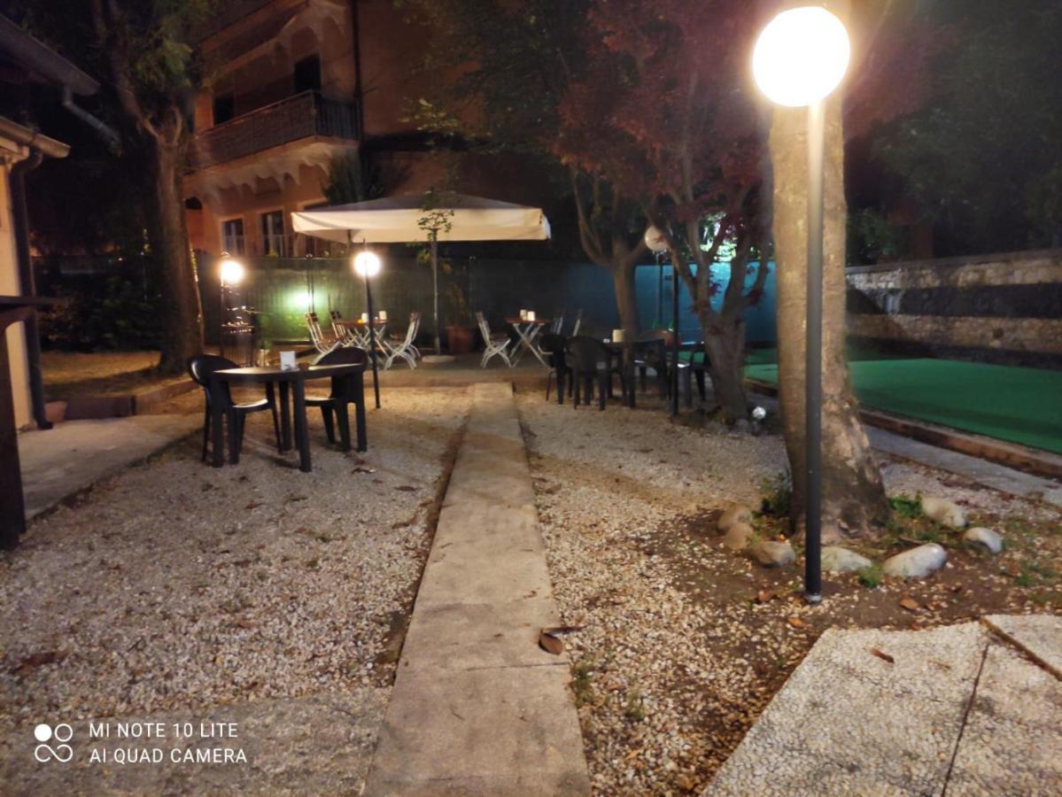 Albergo Al Municipio Trissino Exterior foto